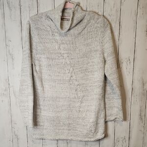🎅Coldwater Creek Light Gray Cowl Neck Sweater Medium